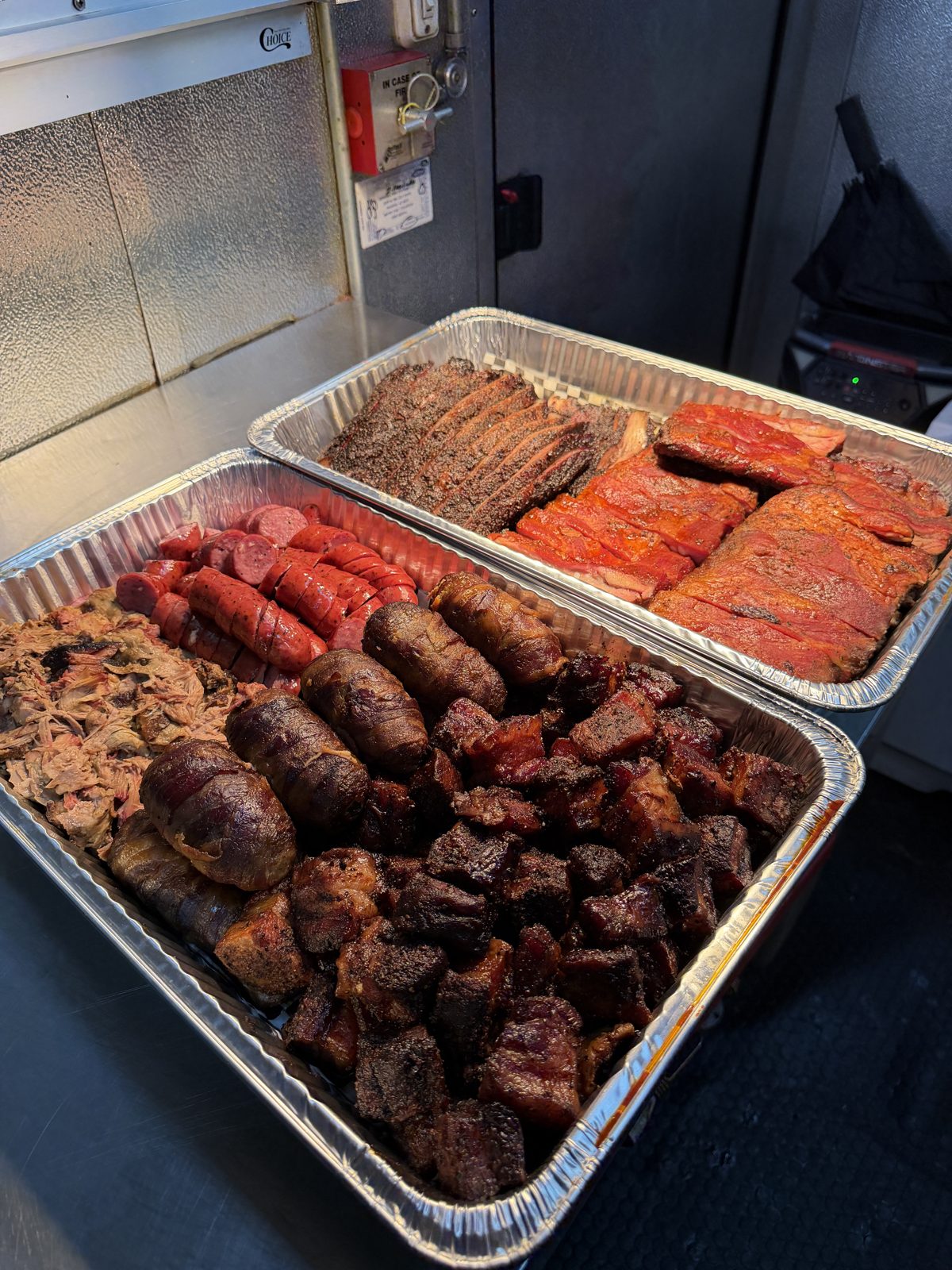 Catering tray of ribs